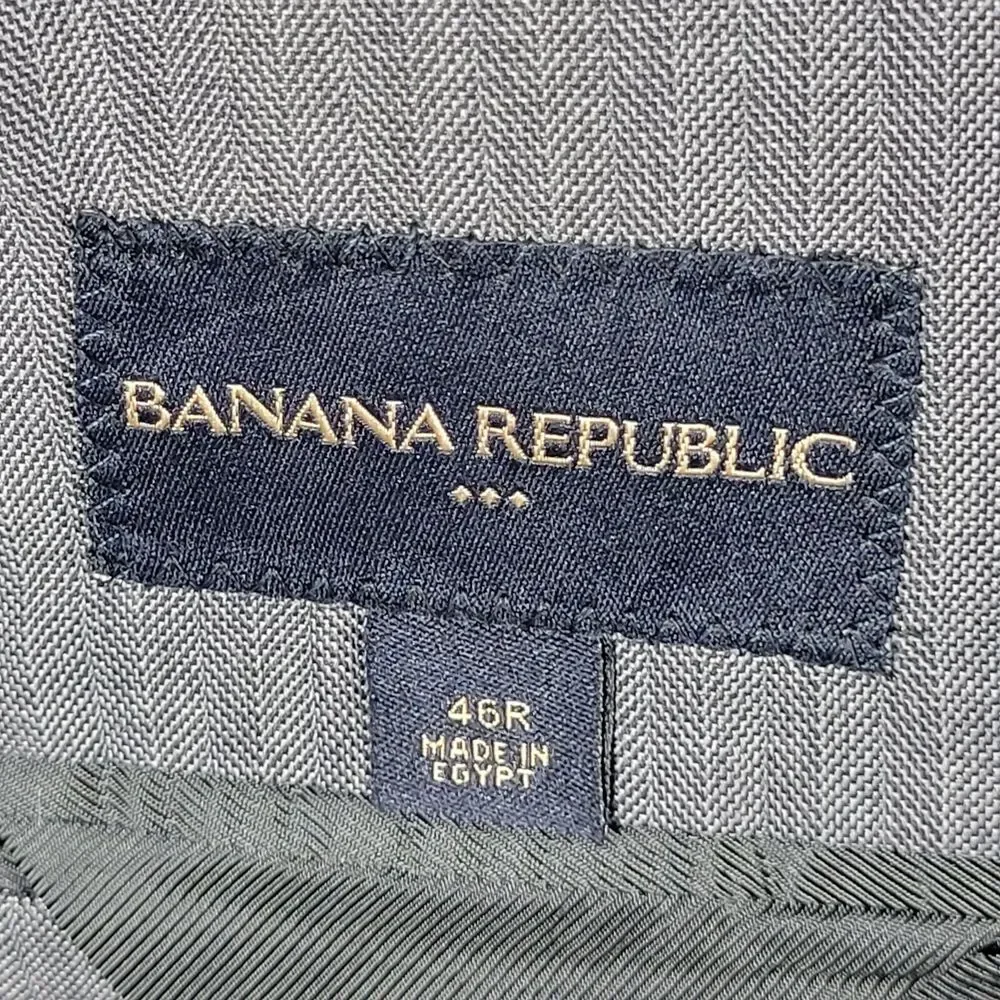 Banana Republic before completing